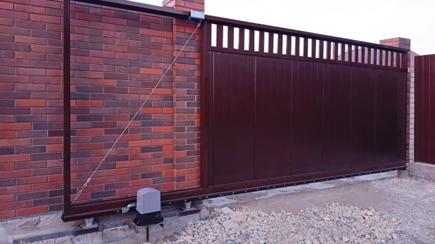  в Новотитаровской